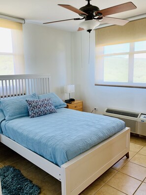 3 bedrooms, travel crib, WiFi, bed sheets