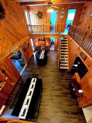 Interior - 10 bedroom 5 bath mountain home private  in-ground pool. Newly renovated 2026 (champion)