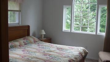 10 bedrooms, WiFi, bed sheets