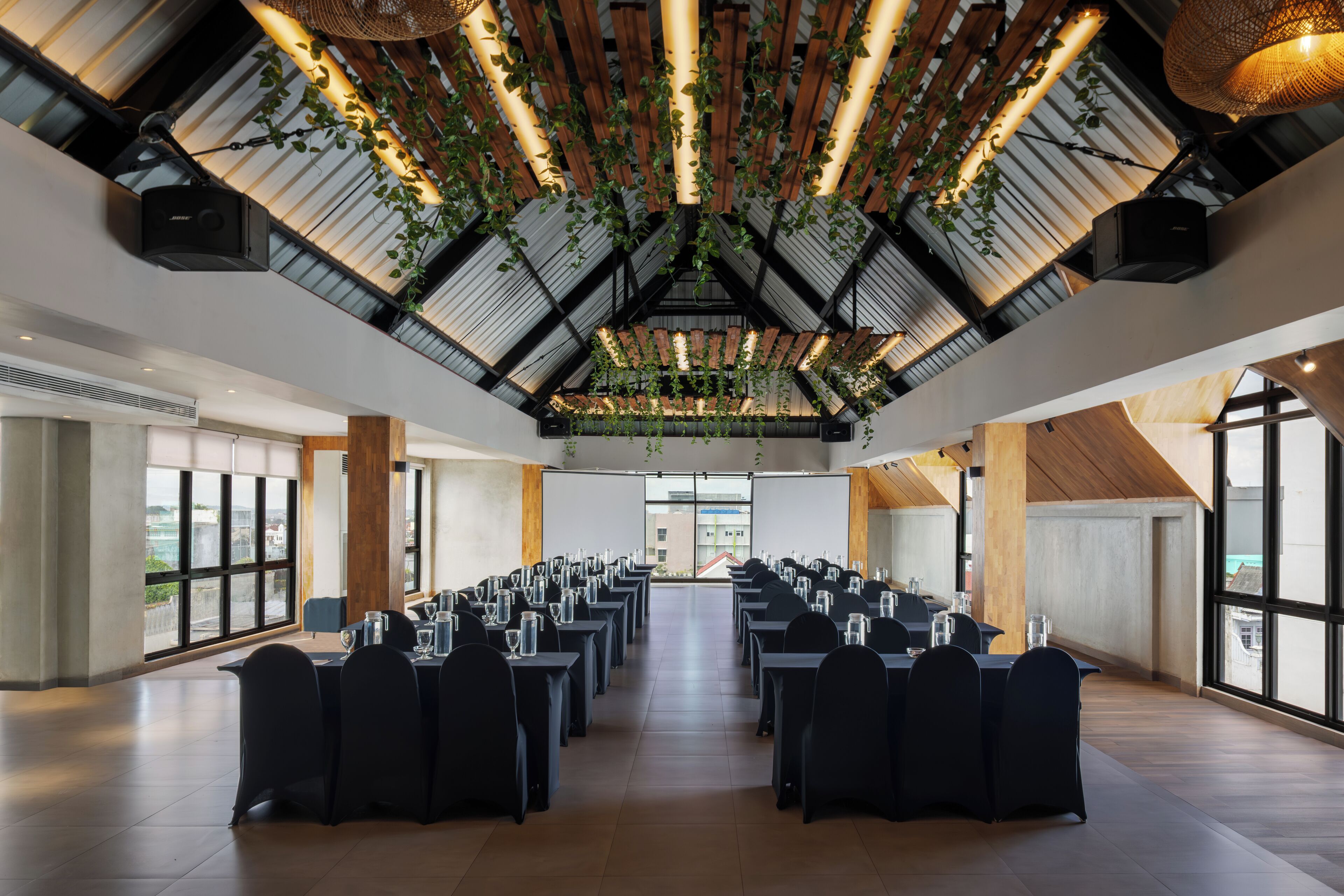 Meeting facility