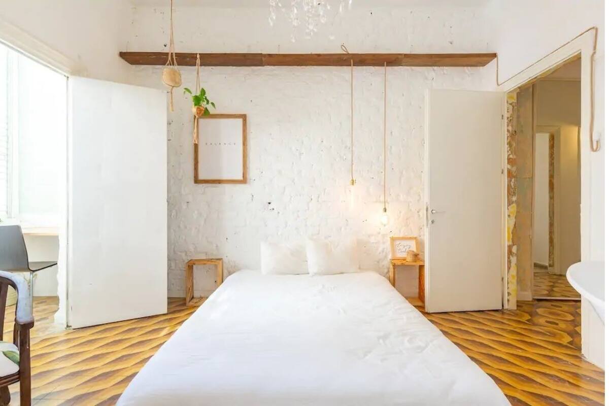 Con stile personalizzato, con arredamento individuale, tende oscuranti