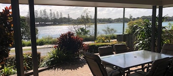 OCE51 / 2 - EVANS KOPFSTRANDHAUS AUF OCEAN DRIVE