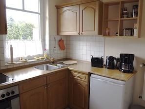 Apartment (Villa Am Golfplatz incl45EUR cleanFee) | Eigene Küche | Kühlschrank, Mikrowelle, Ofen, Herdplatte