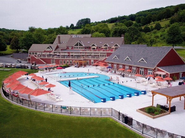 Indoor pool - Escape To Quechee For Ski, Golf, Swimming! Family & Pet Friendly! (Quechee)