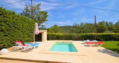 Charmante Villa Provençale, Contemporaine, Neuve, entre Sud Luberon et Durance