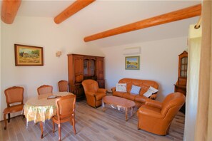 TV, videospill og bøker