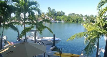 Front de mer 3/3 Famille et bateau amical maison, superbes vues