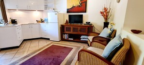 Interior - Apartment 11 @ Hibiscus Gardens & Spa Resort (Port Douglas)