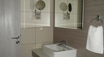 行政开间 | 卫生间洗手盆