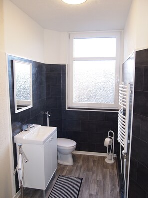 Apartment | Bathroom | Hair dryer - Ferienwohnung Ela (Braunlage)