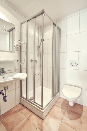 Bathroom - Hotel Landgasthof zur Sonne (Wehr)