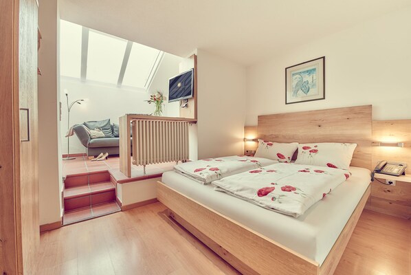 Chambre Double | Coffres-forts dans les chambres, bureau, rideaux occultants