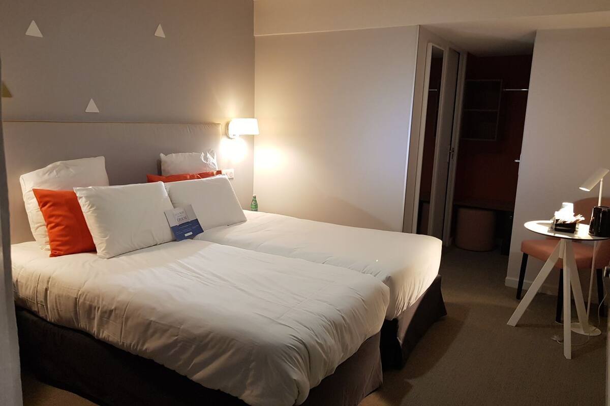 superior room, 2 single beds | premium bedding, tempur-pedic beds, desk, laptop workspace