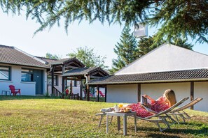 Exterior - Kyriad Lyon Est – Saint Quentin Fallavier (Saint-Quentin-Fallavier)