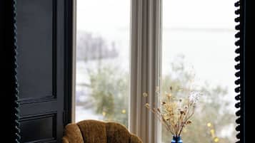 Deluxe Room, 1 Double Bed, Non Smoking, Sea View | Hypo-allergenic bedding, desk, laptop workspace, blackout drapes