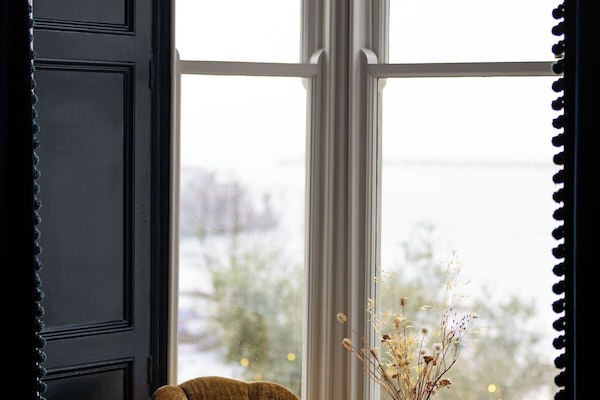 Deluxe Room, 1 Double Bed, Non Smoking, Sea View | Hypo-allergenic bedding, desk, laptop workspace, blackout drapes