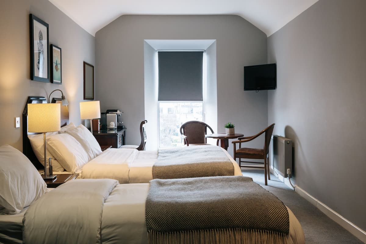 Comfort Double Room, 1 Double Bed, Non Smoking | Hypo-allergenic bedding, desk, laptop workspace, blackout curtains