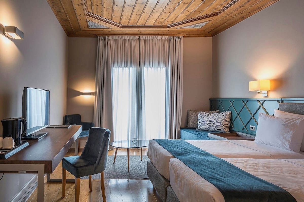Premium bedding, minibar, in-room safe, desk