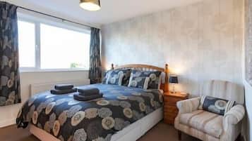 4 chambres, fer et planche Ă repasser, lit parapluie, Wi-Fi