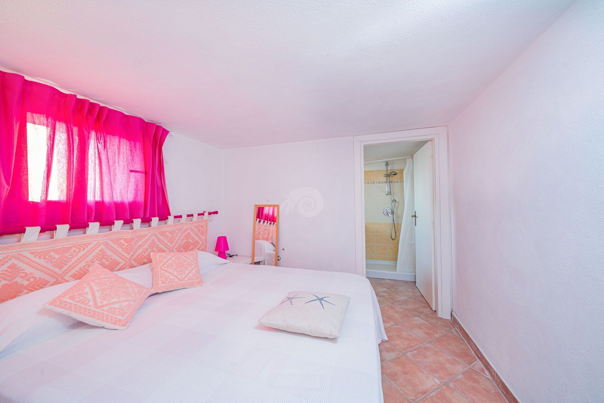 4 slaapkamers, reisbedje, gratis wifi