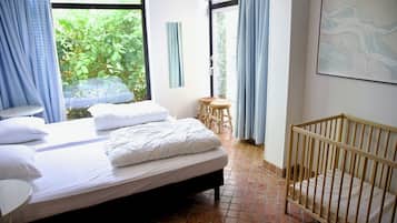 4 slaapkamers, een strijkplank/strijkijzer, wifi, rolstoeltoegankelijk