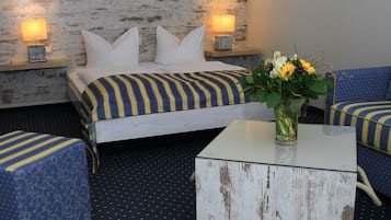 Room, 1 Double Bed, Non Smoking, Garden View | 1 bedroom, in-room safe, desk, free WiFi