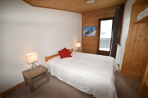 4 bedrooms, WiFi - LARGE APARTMENT TIGNES VAL CLARET (Tignes)