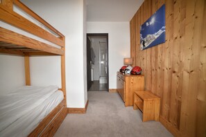 4 bedrooms, WiFi