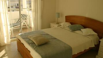 3 soverom, strykejern/-brett, wi-fi og sengetøy