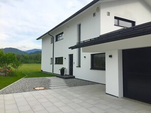 Exterior - Exclusive Designer - Holiday apartment Black White 124 m² (Raubling / Reischenhart Langweid)