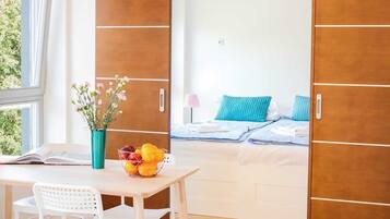 1 bedroom, iron/ironing board, WiFi, bed sheets
