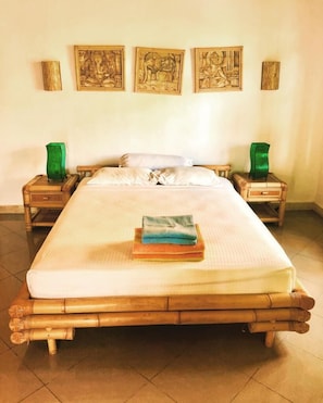 4 chambres, fer et planche à repasser, Wi-Fi, draps fournis