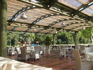 2 restaurants, lunch served - Relais Magione Papale (L'Aquila)