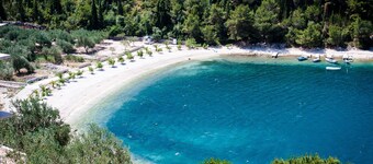 Luxury stone house with private pool, complete privacy in a relaxing atmosphere