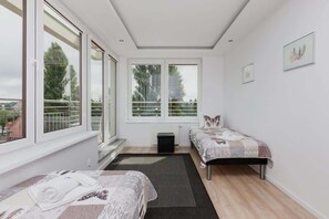 2 chambres, fer et planche à repasser, Wi-Fi, literie fournie