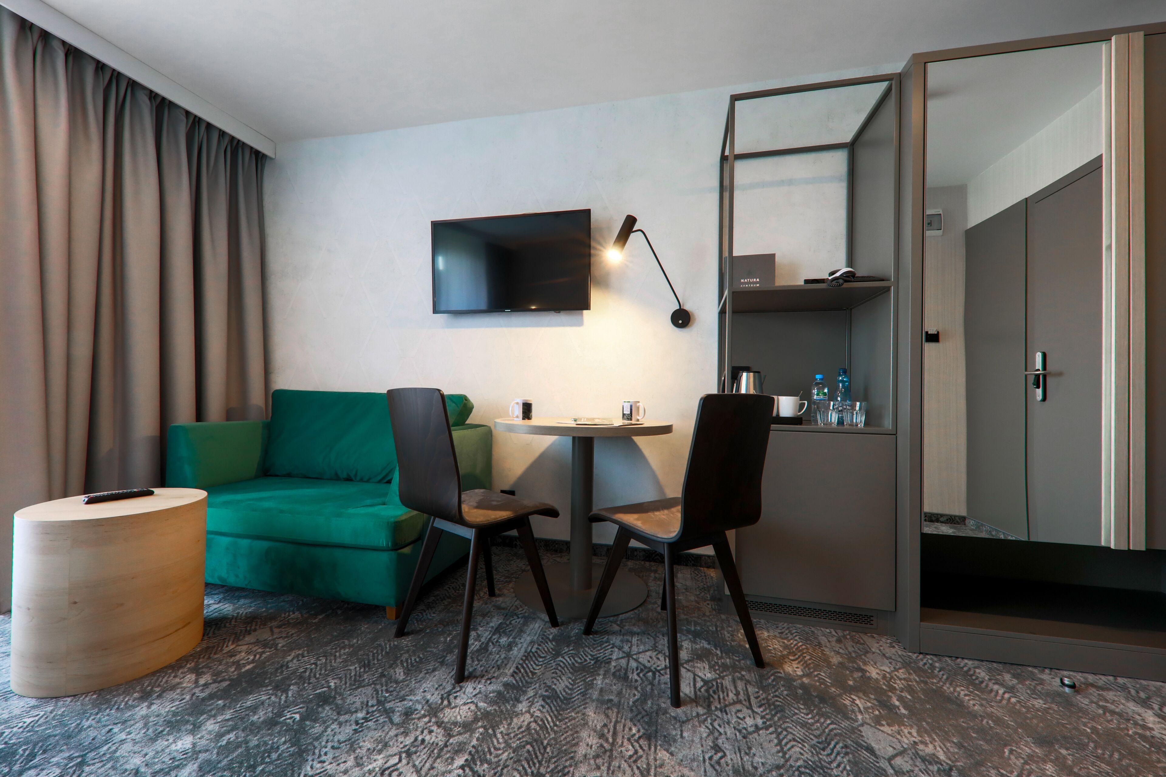 standard room, 2 single beds, mountain view | minibar, desk, cots/infant beds, rollaway beds