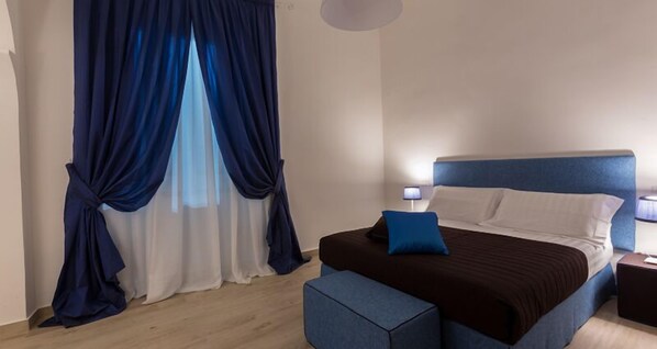 Kostenlose Babybetten, kostenloses WLAN, Bettwäsche