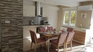 Apartment | Living area | Smart TV