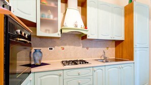 Apartamento, 2 habitaciones | Cocina privada