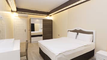 Standart Suite | 1 bedroom, Egyptian cotton sheets, premium bedding, in-room safe