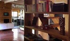 Interior - Charming bungalow in Polynesia, sleeps 5, near beach, Moorea (Moorea)