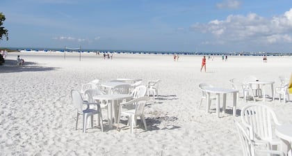 Millas y millas de playas de arena blanca!