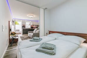 1 Schlafzimmer, Schreibtisch, Bügeleisen/Bügelbrett, kostenloses WLAN