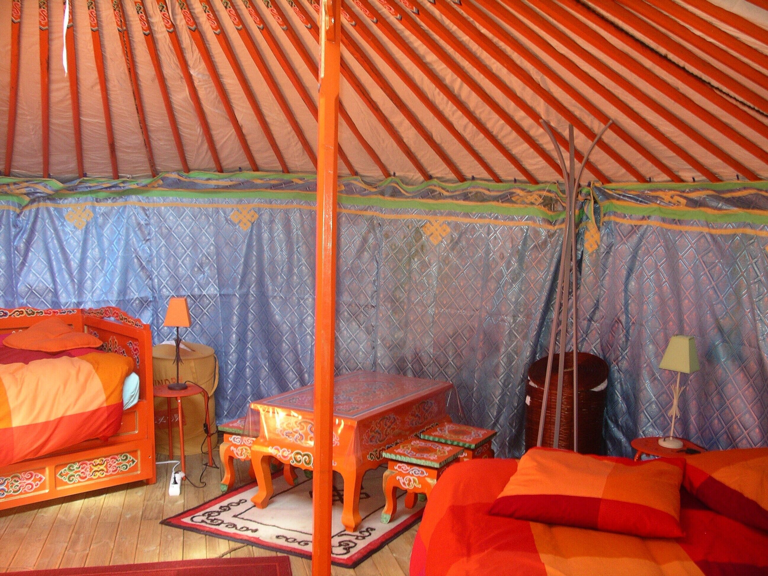 1 室のベッドルーム、WiFi