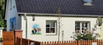 Holiday House (DHH) på Kubitzer Bodden med pejs og stor have