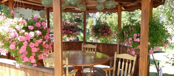 Moose River Resort  - 900 Sq.Ft. Ranch Chalet, Gazebo, Dock