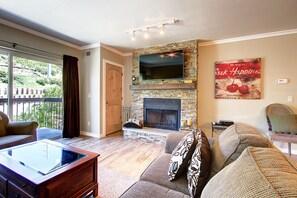 TV, fireplace, DVD player, books - Location, Location, Location... Walk to everything Park City (Park City)