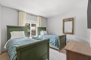 2 bedrooms, iron/ironing board, free WiFi, bed sheets - Location, Location, Location... Walk to everything Park City (Park City)