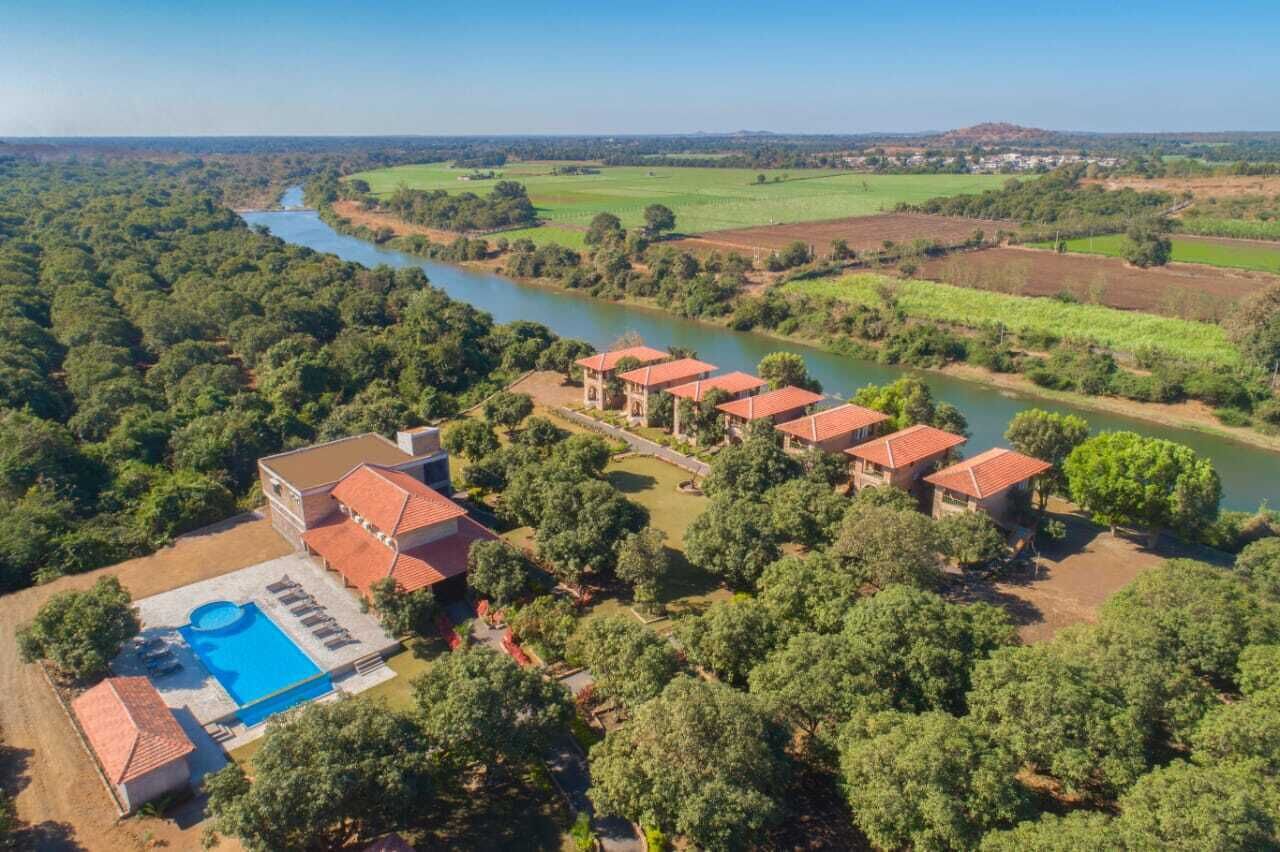 المنشأة من الخارج