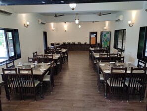 Daily buffet breakfast (INR 350 per person)